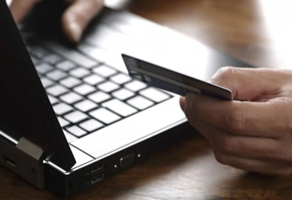 Cumpărăturile online pot fi benefice, dar atenție la fraude!