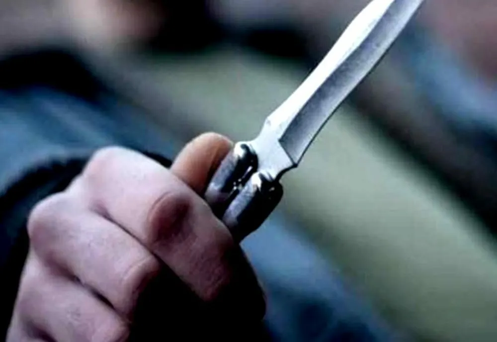 O profesoară de la un liceu catolic a fost înjunghiată mortal de un elev care susţine că a fost „posedat"
