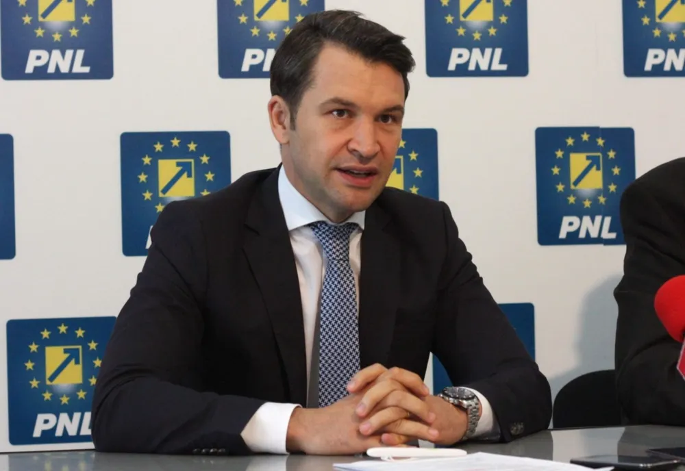 Ionuţ Stroe: Preşedintele şi premierul au oferit toate garanţiile că nu vor fi tăiate salarii sau investiţii pentru reducerea deficitului bugetar