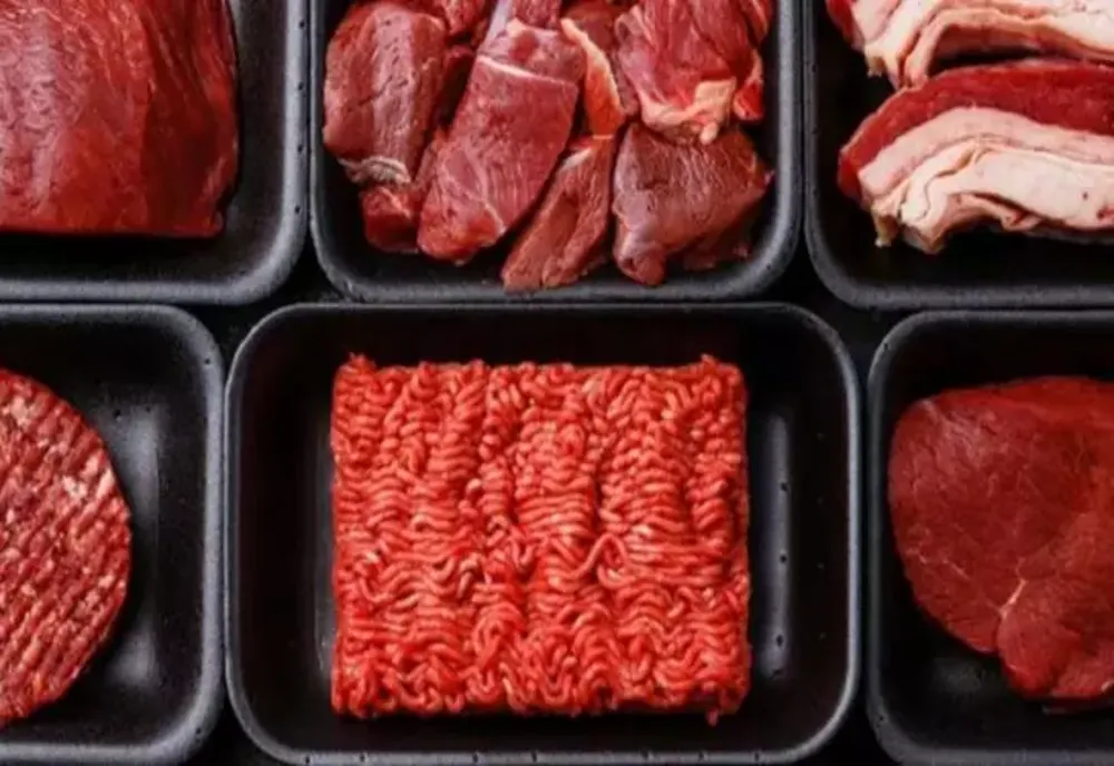 Peste 50 de kilograme de carne tocată de pui, suspectă de Salmonella, retrase de la vânzare în Buzău