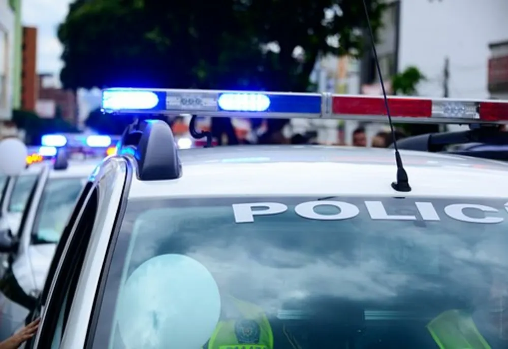 Un bărbat din județul Gorj a comis un act de violență aspura tatălui său. Parchetul Gorj a transmis luni, printr-un comunicat de presă, că un bărbat a fost reţinut pentru 24 de ore