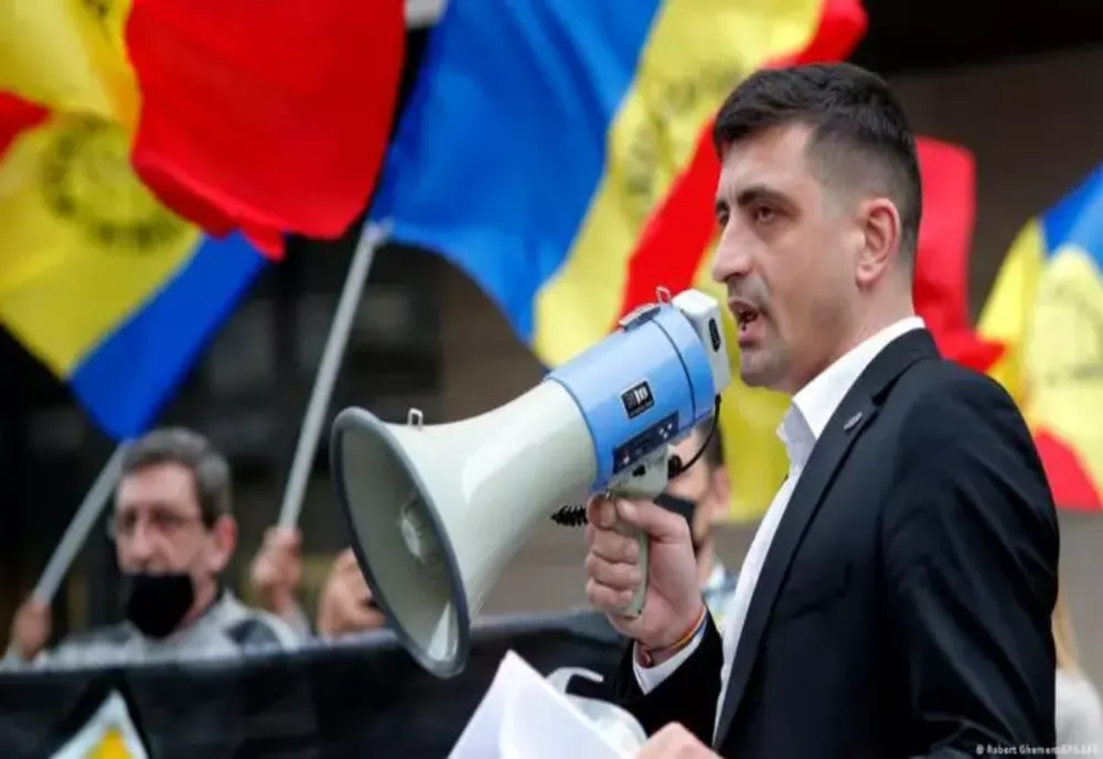 George Simion: AUR vrea o confirmare din partea tuturor grupurilor parlamentare că susţin familia naturală