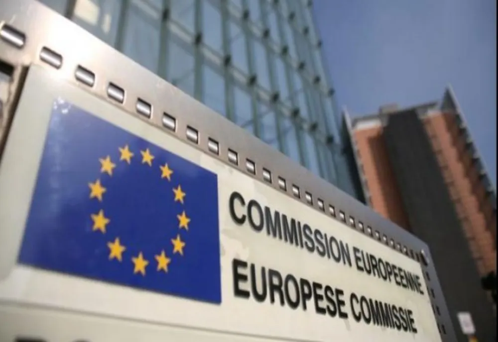 MOȚIUNEA DE CENZURĂ ÎMPOTRIVA COMISIEI EUROPENE PICĂ LA VOTUL EURODEPUTAȚILOR