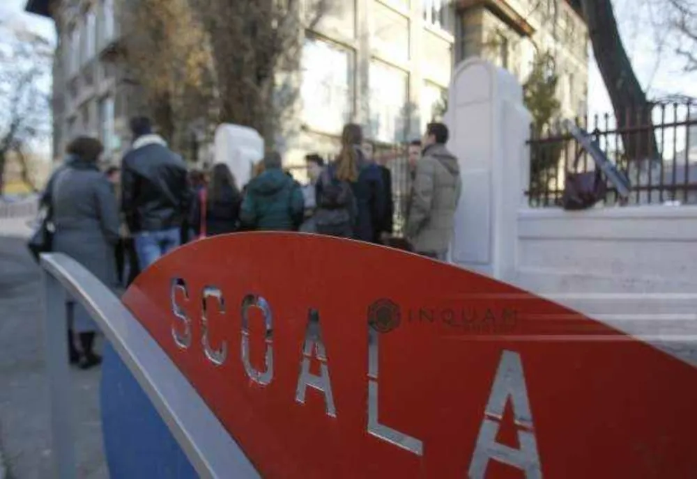 TERMENUL LIMITĂ PENTRU DEPUNEREA ADEVERINȚELOR DE STUDIU ÎN CAZUL PENSIILOR DE URMAȘ 2024: PRECIZĂRILE CASEI DE PENSII