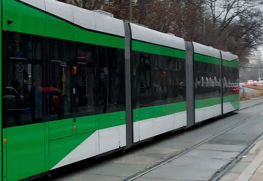 O AVARIE ENEL A BLOCAT MAI MULTE LINII STB TIMP DE O ORĂ 