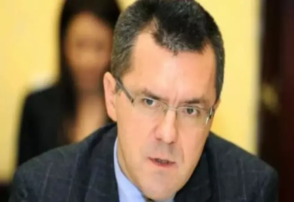 SOCIOLOGUL DAN DUNGACIU AVERTIZEAZĂ: „EUROPA DEVINE IRELEVANTĂ. DACĂ PICĂ FRANȚA, CADE ÎNTREAGA UNIUNE EUROPEANĂ”