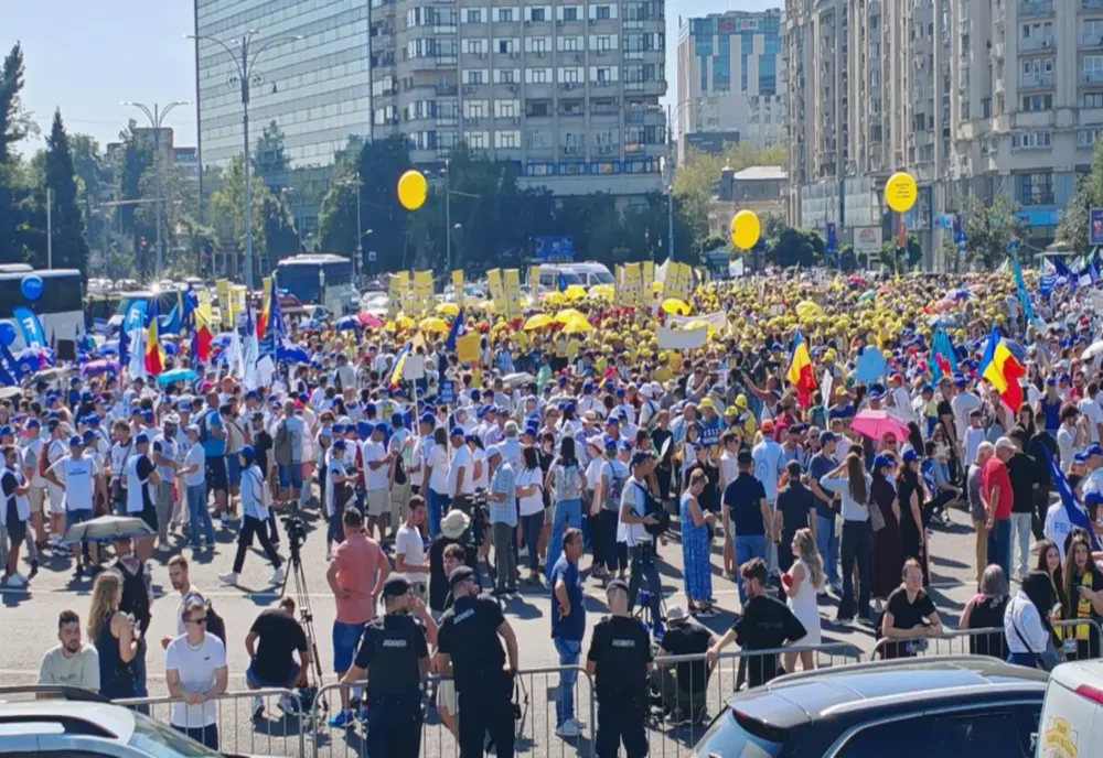 Sindicatele anunță proteste cu sute de mii de oameni, în luna aprilie, și acuză guvernul Bolojan că refuză dialogul social