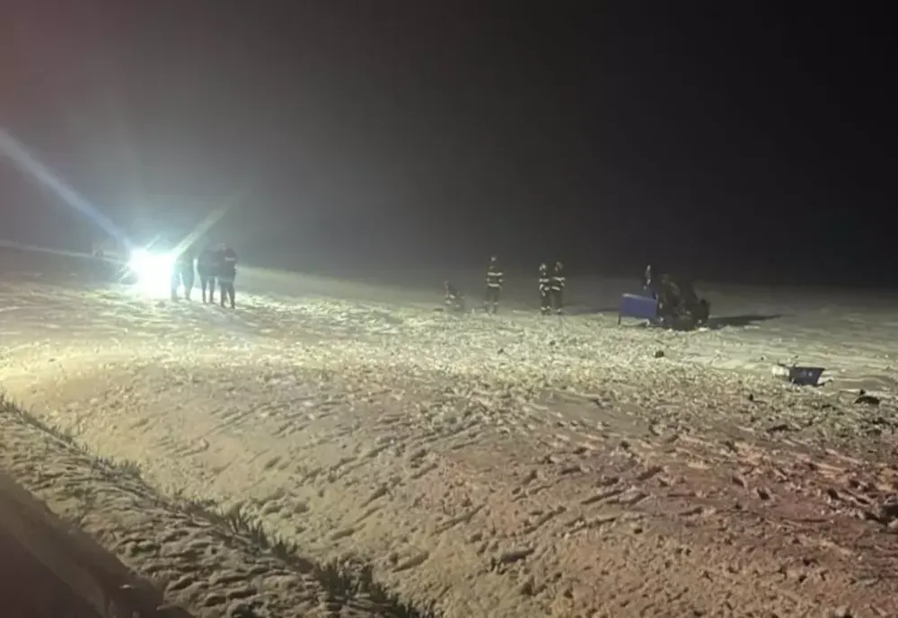 Accident grav în Dolj, pe DJ 561 A. Doi oameni au murit după ce autoturismul a părăsit carosabilul și s-a răsturnat