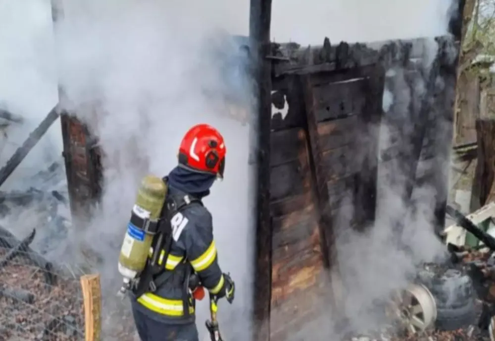 Incendiu într-o gospodărie din Bihor