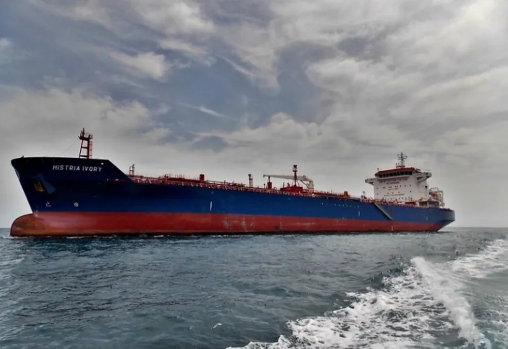 Petrolier grecesc, atacat de o dronă în Marea Neagră. La bord se afla și un marinar român