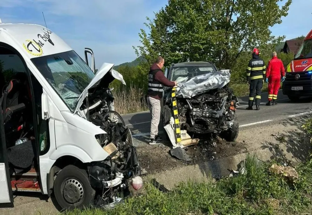 Plan Roșu activat după un accident cu 13 persoane implicate în Maramureș