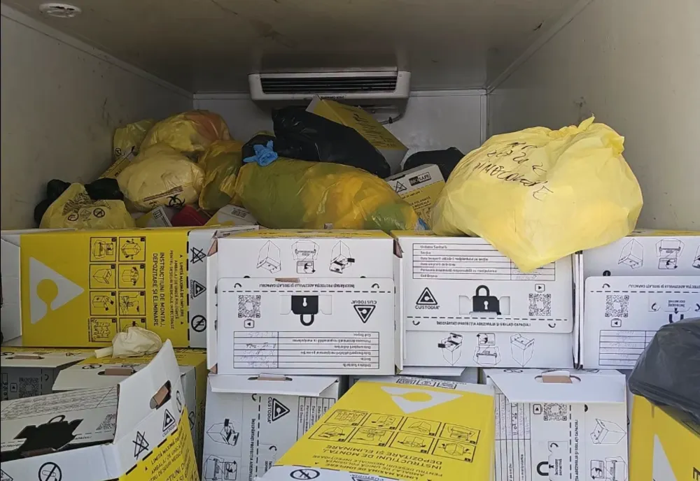Garda de Mediu a amendat cu 30.000 de lei un transport necorespunzător de deșeuri medicale periculoase în București
