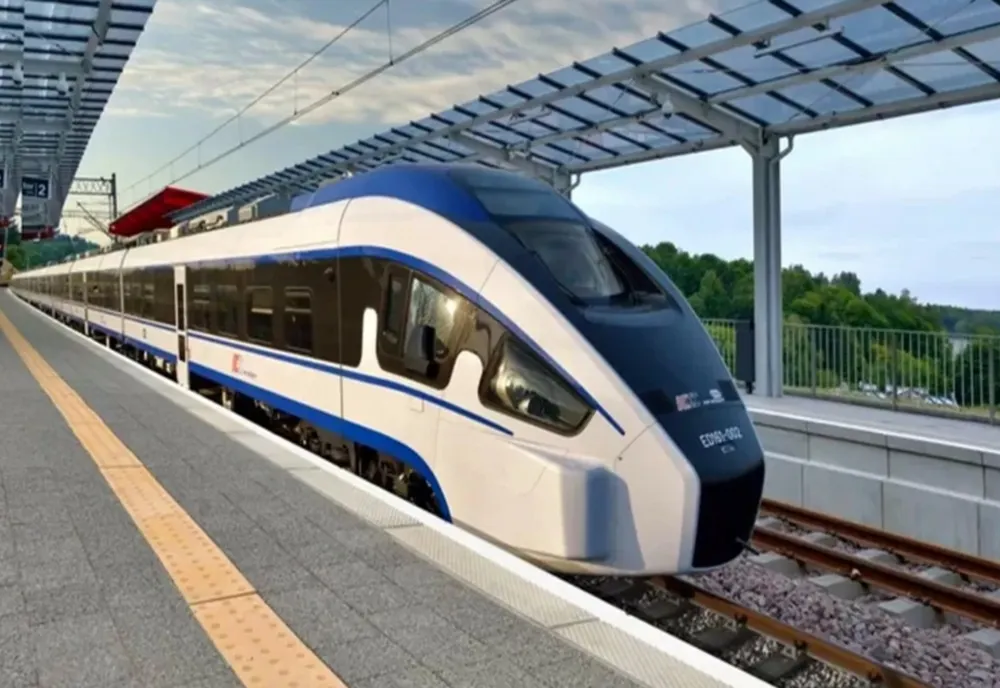 Schimbare de ultim moment la CFR Călători. Primul tren electric PESA circulă pe ruta București – Brașov