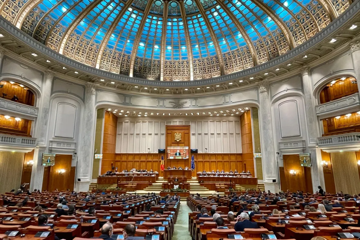 Blocul Național Sindical solicită convocarea în Parlament a ANRE pentru a explica întârzierile în autorizarea de capacităţi de producţie şi stocare a energiei