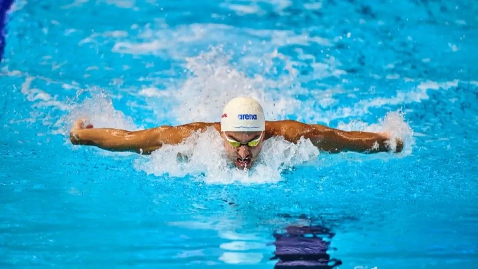 Europenele de natație: 2 români, în semifinalele probei de 100 m fluture