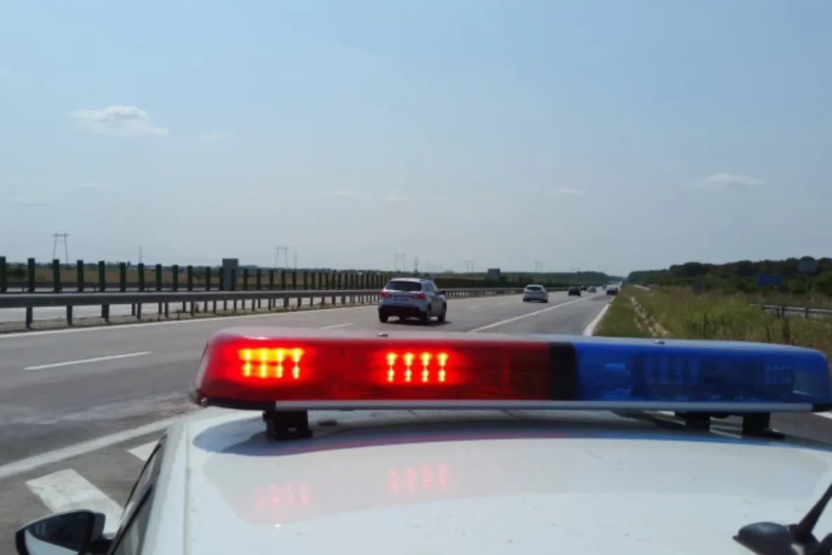 Banda de urgență a autostrăzii: când este permisă oprirea și ce amenzi riscă șoferii