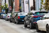 Românii din Italia care au mașini înmatriculate în țară ar putea avea probleme