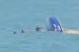 Un velier s-a răsturnat în mare, la Mangalia. Cinci persoane au fost în pericol | VIDEO