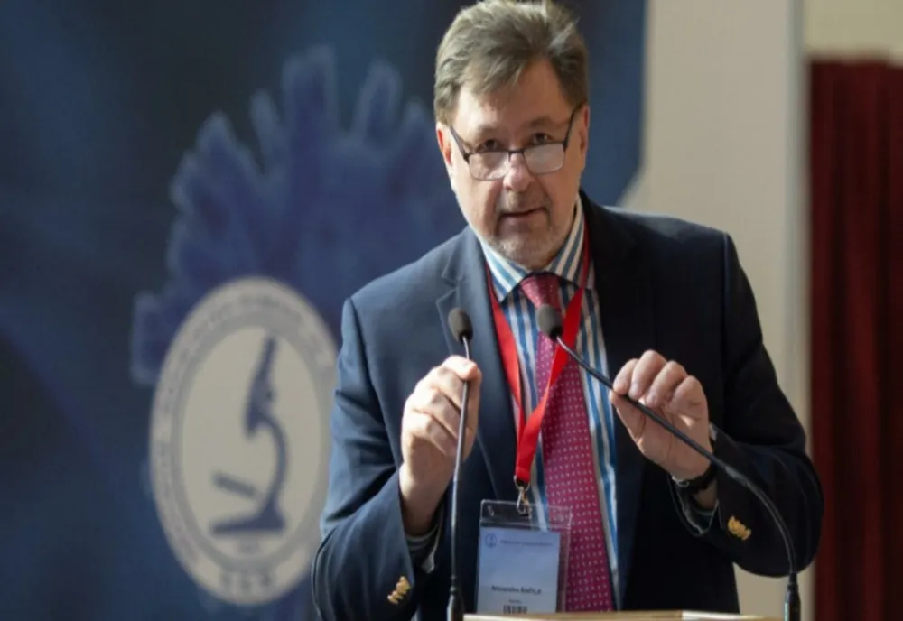 Alexandru Rafila, despre obligativitatea certificatului verde: „Va ţine cont strict de numărul infectărilor"