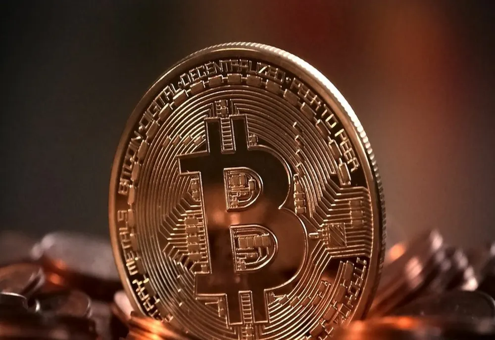 Parlamentul European adoptă reglementări în vederea încadrării criptomonedelor