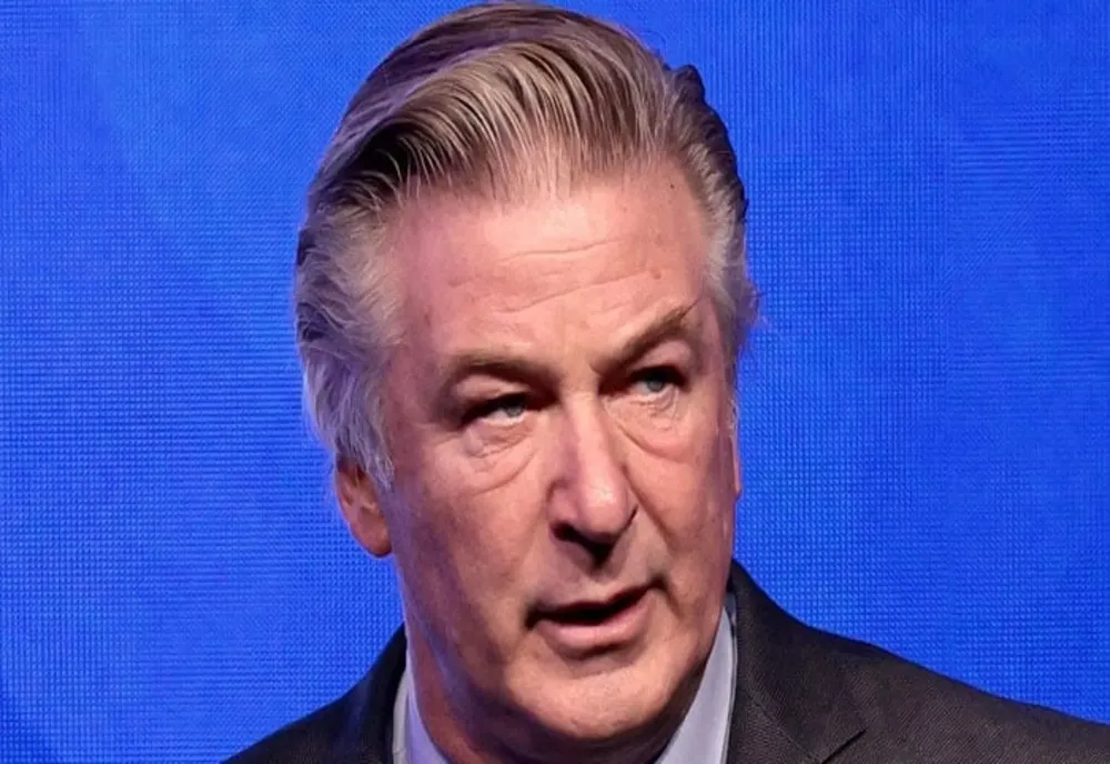 Acuzaţiile penale împotriva lui Alec Baldwin au fost retrase în cazul incidentului fatal din timpul filmărilor în care a fost implicat