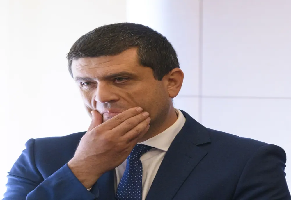Cum a ajuns România să intercepteze dronele care îi încalcă spațiul aerian. Anunțul lui Radu Miruță