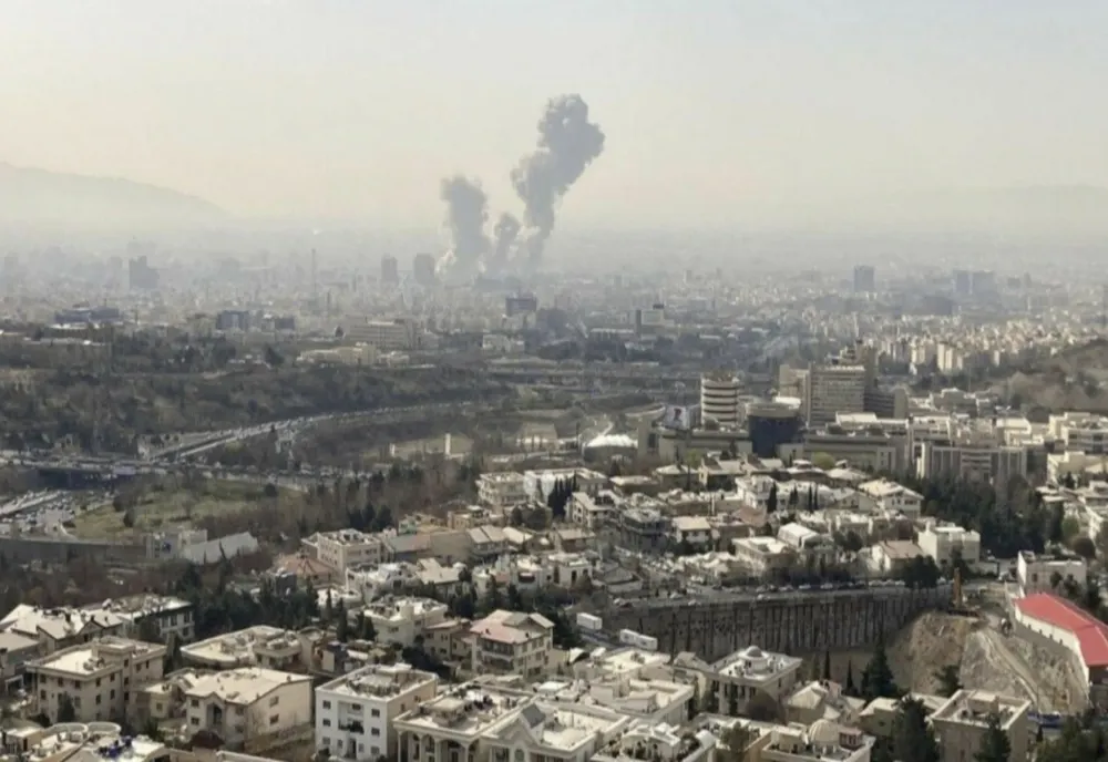 Israelul a atacat Iranul în urmă cu puțin timp. Explozii în Teheran și mai multe orașe importante. Ayatollahul Ali Khamenei, dus într-un loc sigur - LIVE TEXT/VIDEO