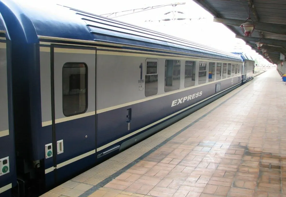 Trenurile, obligate să meargă mai încet din cauza caniculei din weekend
