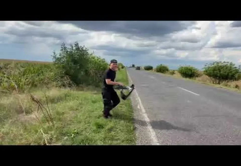 Au fost găsite bucăți de dronă. Prefect Buzău: „Nu scrie nimic pe ele. Nu putem spune de unde provine”