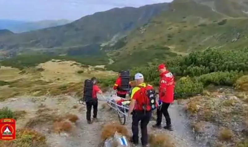Copil recuperat de salvatorii montani / Foto: Salvamont Maramureş