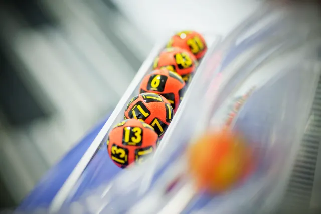 Numerele câștigătoare la Loto, joi, 8 octombrie 2026. Reportul de peste 2,4 milioane de euro la 6/49