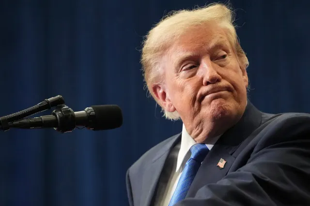 Trump, cadouri de 45.000 de dolari pentru trei consiliere. Experții în etică pun sub semnul întrebării legalitatea