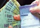 Pensia minimă crește de la 1 ianuarie! Nouă ordonanță pregătită de Guvern / Ce se întâmplă cu pensiile speciale