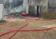 INCENDIU LA O HALĂ LÂNGĂ CARE SE AFLĂ 50 DE TONE DE AZOTAT DE AMONIU