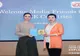 Ana Maria Păcuraru, premiată la Beijing de secretara executivă a asociației ALL CHINA JOURNALISTS ASSOCIATION, pentru activitatea sa jurnalistică